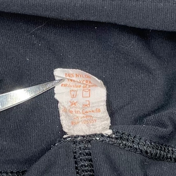 Lululemon What Goes Around Comes Around Flare Leggings Black Women’s Size 8 - Picture 5 of 5